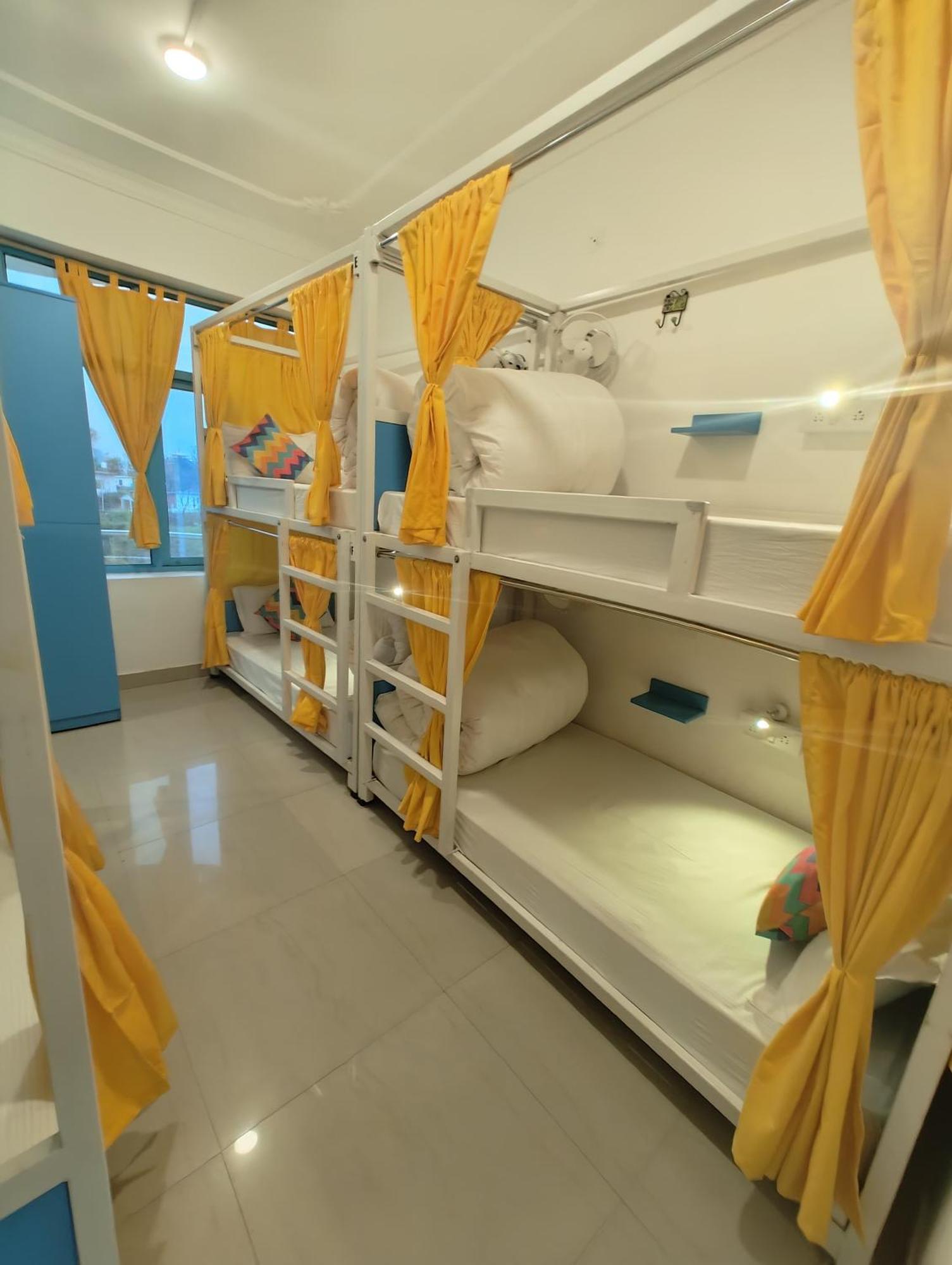 Gostops Bir, Landing Site Екстер'єр фото